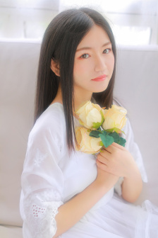 《年轻女教师1》在线播放